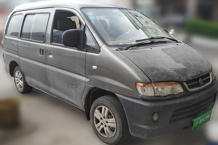 Used FORTHING Lingzhi 2015 V3 1.5L 7-seat Standard Model
