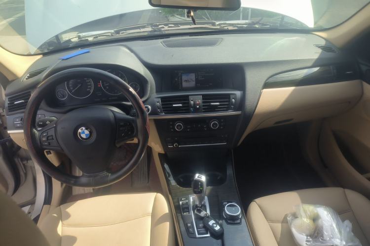 Used BMW X3 2013 Facelifted xDrive20i Luxury Edition Center Console