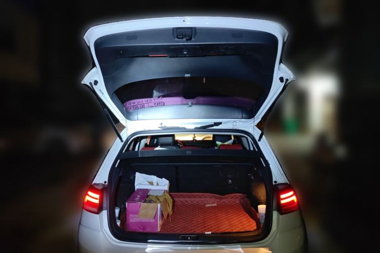 Used Volkswagen Golf 2018 1.6L Automatic Comfort Model Trunk