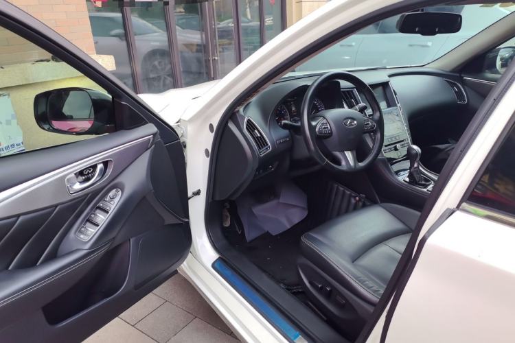 Used Infiniti Q50L 2016 2.0T Ambition Edition