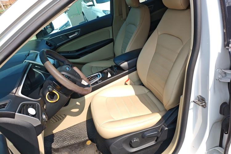 Used Ford Edge 2016 EcoBoost 245 Two-Wheel-Drive Titanium 5-Seater
