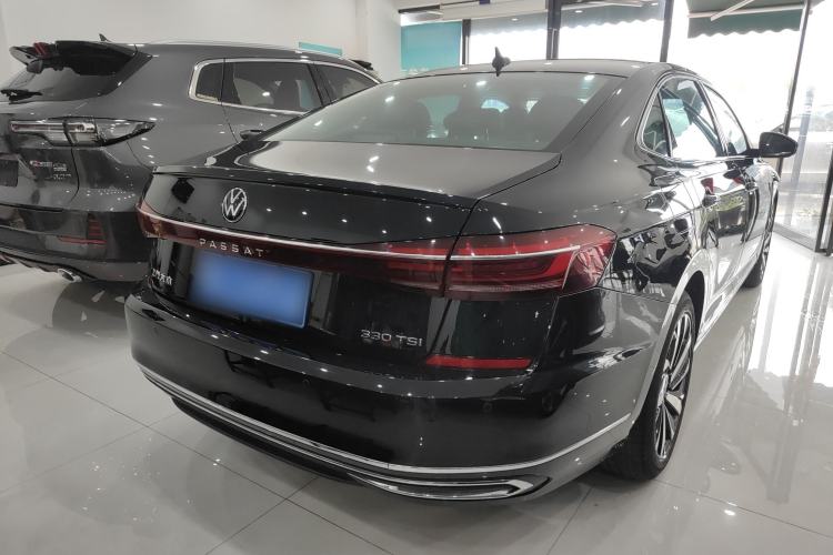 Used Volkswagen Passat 2022 330TSI Starry Elite Edition
