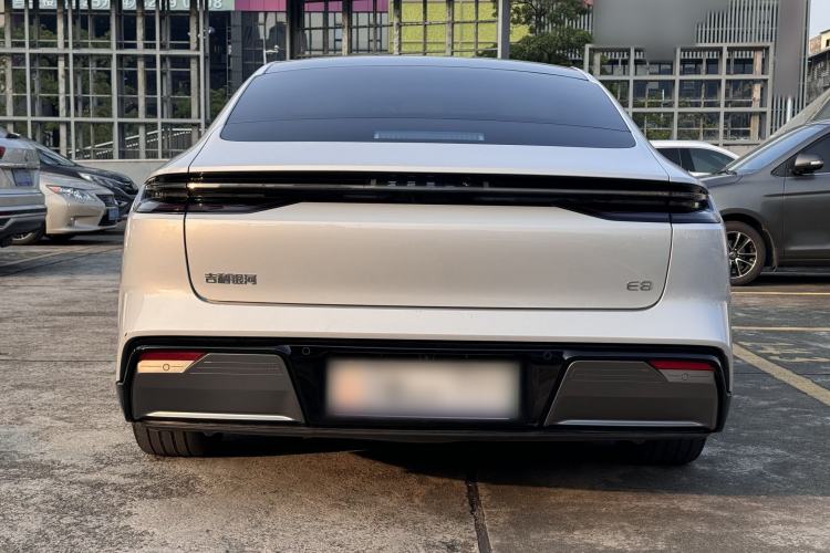 Used Geely Galaxy E8 2024 665 km Range Rear-Drive Starship Long-Range Version