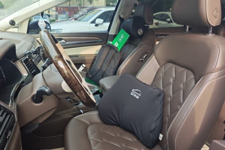 Used Volkswagen Viloran 2020 330TSI Luxury Edition
