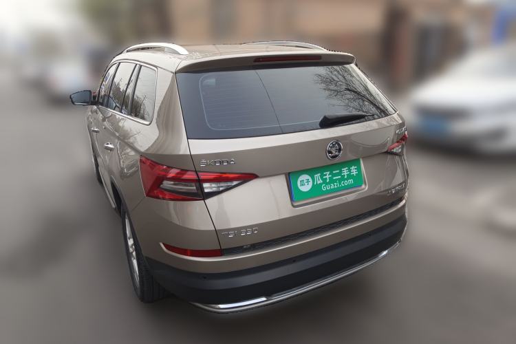 Used Skoda Kodiaq 2018 Facelifted TSI330 5-Seater Two-Wheel-Drive Luxury Enjoyment Edition Rear Left 45 Deg