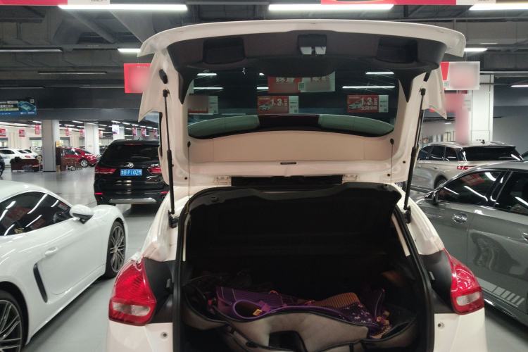 Used Ford Focus 2015 Hatchback 1.6L Automatic Fashion Edition
