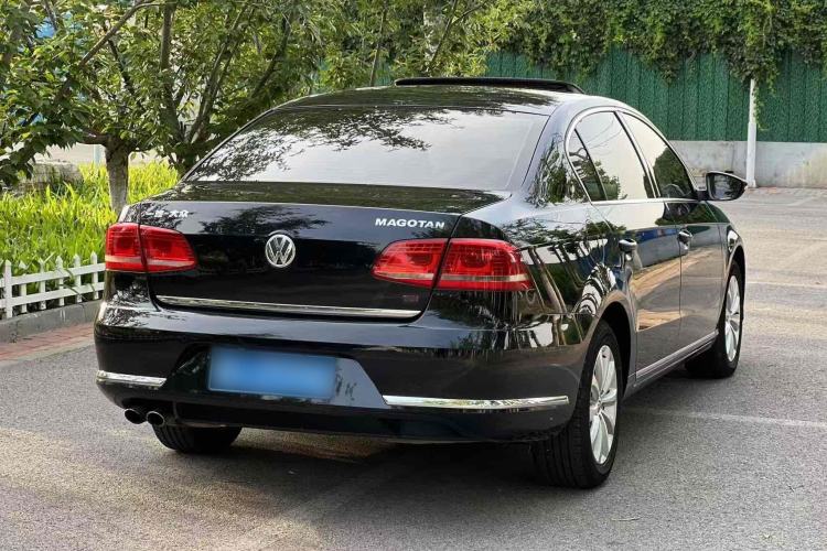 Used Volkswagen Magotan 2015 2.0 TSI Luxury Model
