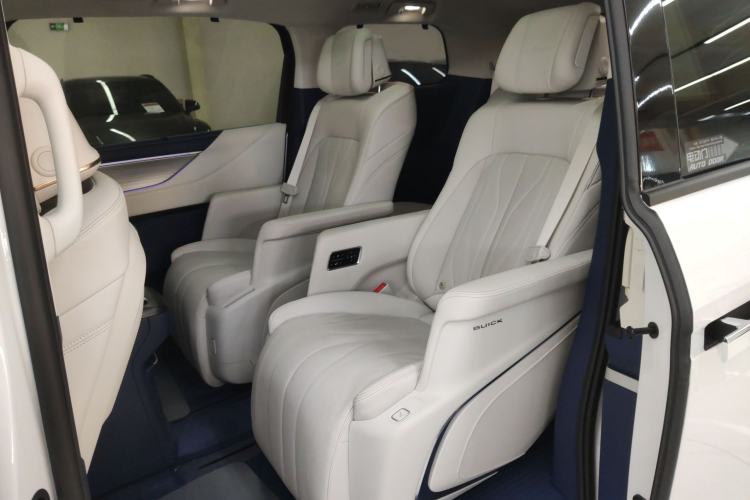 Used Buick GL8 New Energy 2024 Lu Zun Luxury Edition 6-Seater Left Rear Seat