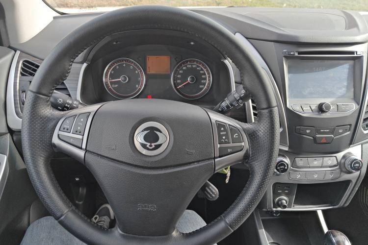 Used SsangYong Korando 2015 2.0L 4x4 Automatic Zhi Chun Edition
