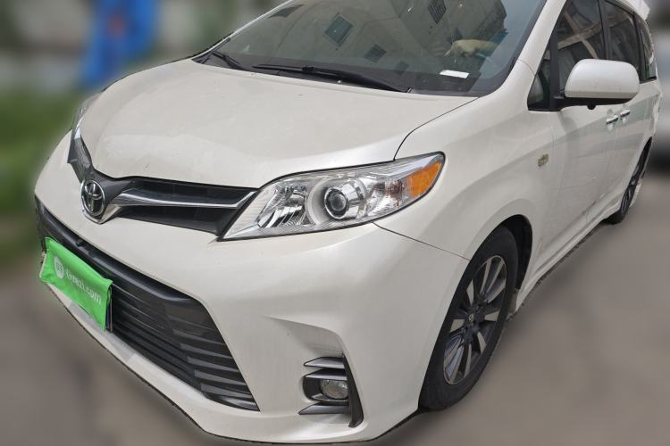 Used Toyota SIENNA 2018 3.5L 2WD Limited 7-Seater Canadian Version