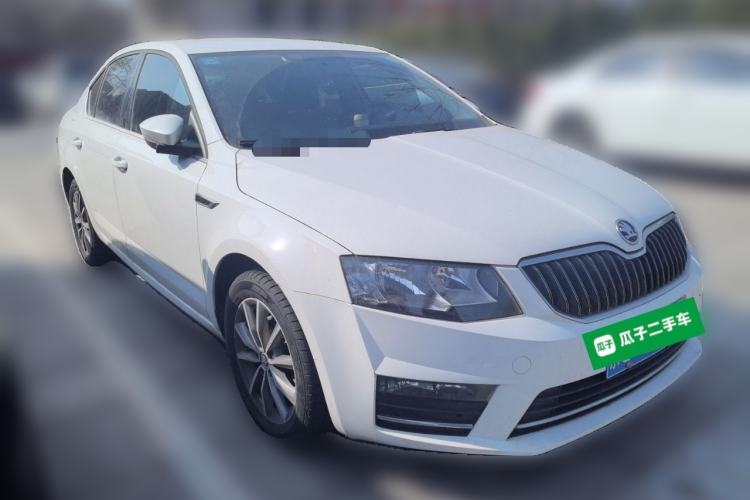Used Skoda Octavia 2017 1.6L Manual Front-Wheel-Drive Version