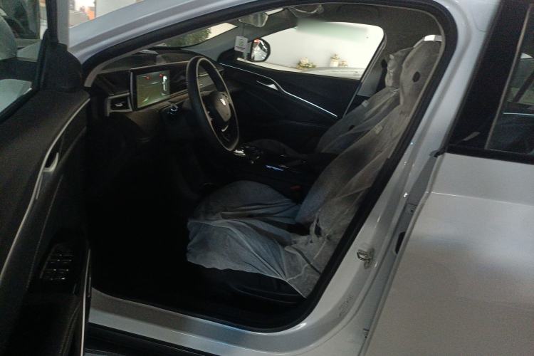 Used NETA U 2023 Neta U-Ⅱ 500 U Show Edition – Lithium Iron Phosphate Left Front Seat