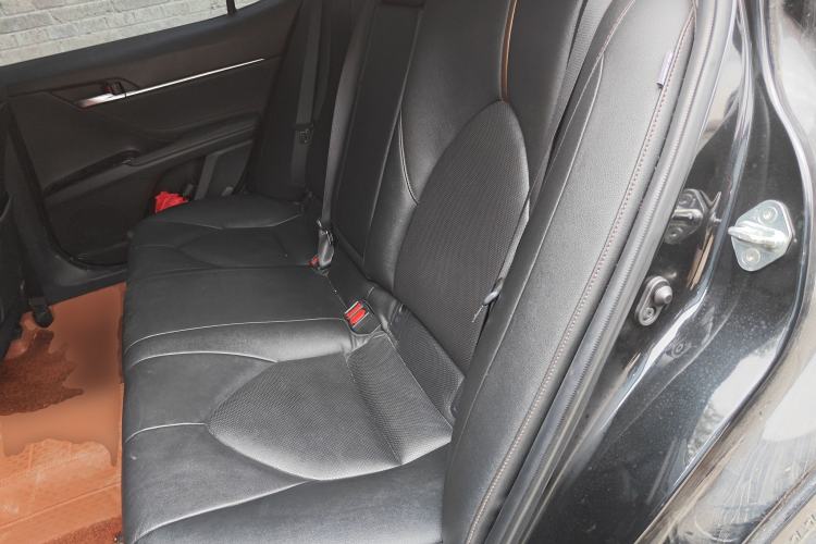 Used Toyota Camry 2021 2.0G Luxury Edition