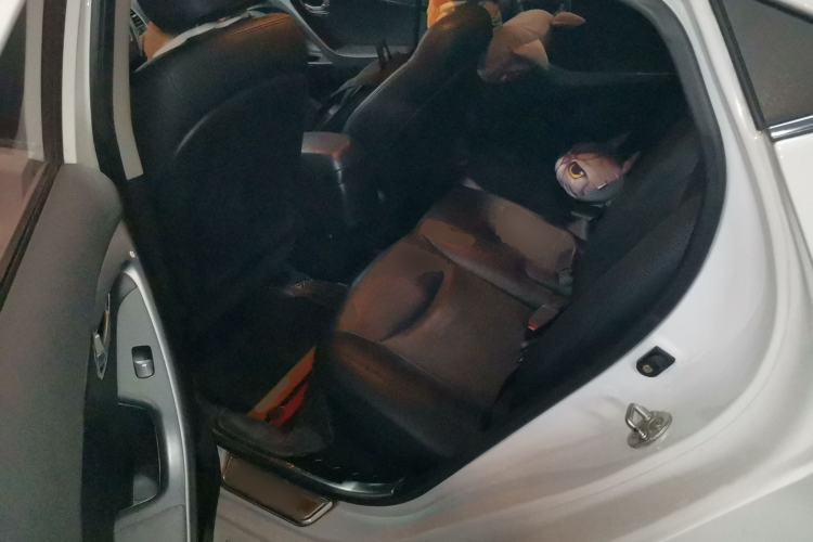 Used Hyundai Elantra (5th Generation / Langdong) 2015 1.6L Automatic Leading Model
