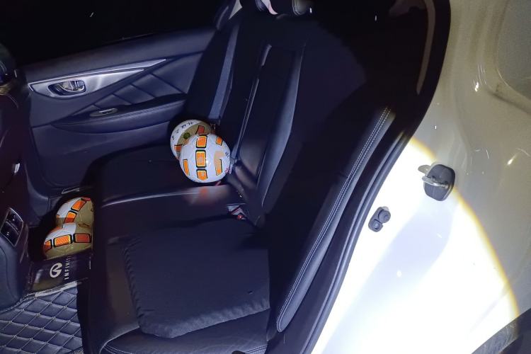 Used Infiniti Q50L 2016 2.0T Ambition Edition