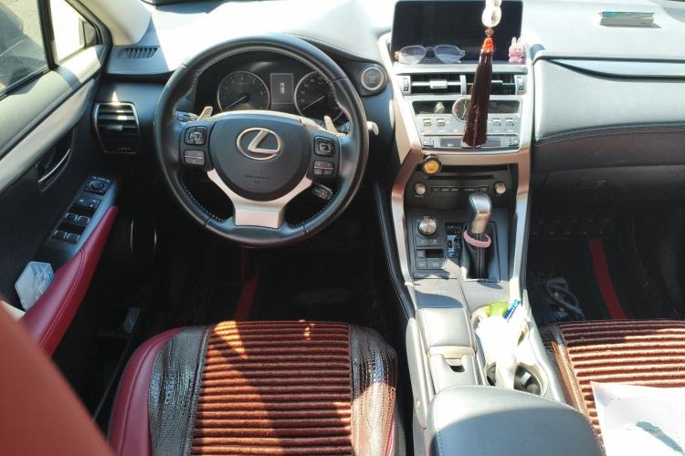 Used Lexus NX 2020 200 All-Wheel Drive Fēngshàng Version China VI Standard Steering Wheel