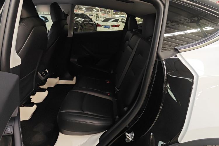 Used Tesla Model Y 2023 Rear-Wheel-Drive Version Left Rear Seat