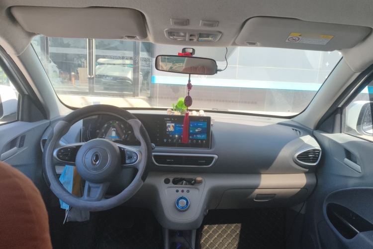 Used ORA White Cat 2020 305 km Luxury Version Center Console