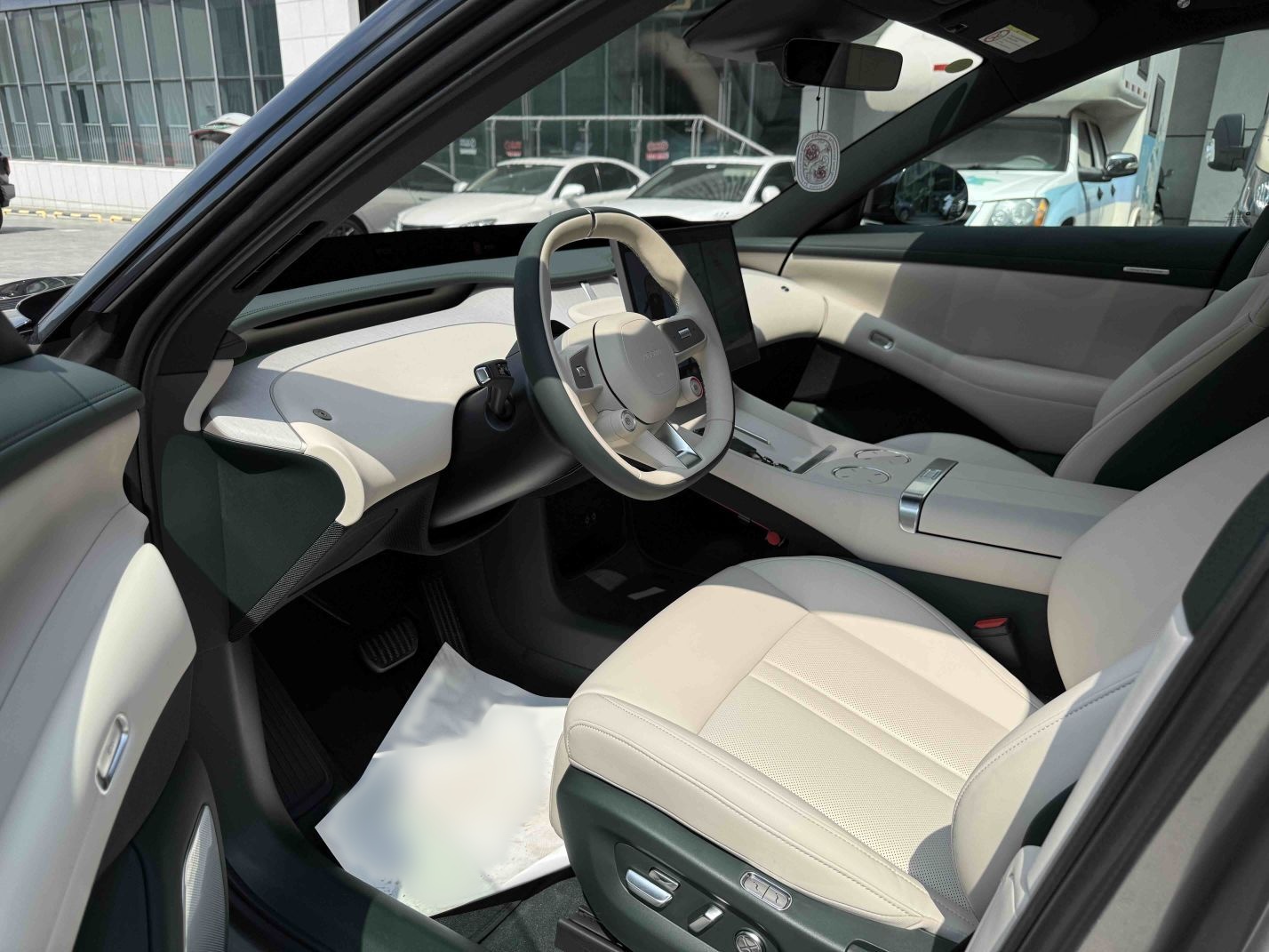 Xiaomi Auto YU7 2025 Ultra-Long Range Rear-Wheel Drive Version — снимка 17