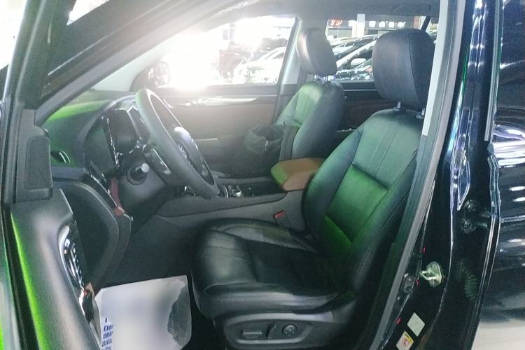 Used GAC Trumpchi GS8 2017 320T Four-Wheel Drive Luxury Smart Connectivity Version (7 Seats)