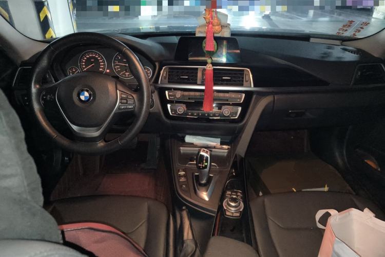 Used BMW 3 Series 2016 320i Fashion Model
