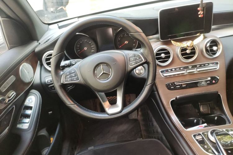Used Mercedes-Benz GLC 2019 GLC 300 L 4MATIC Dynamic Model
