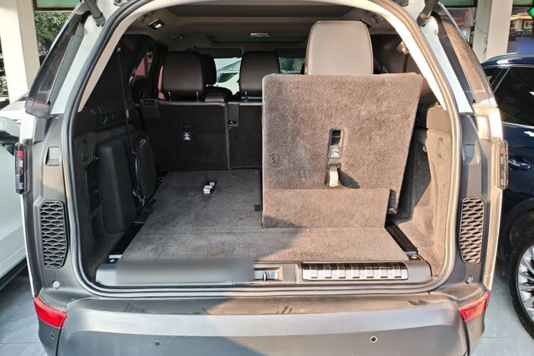 Used Land Rover Discovery 2018 2.0T SE