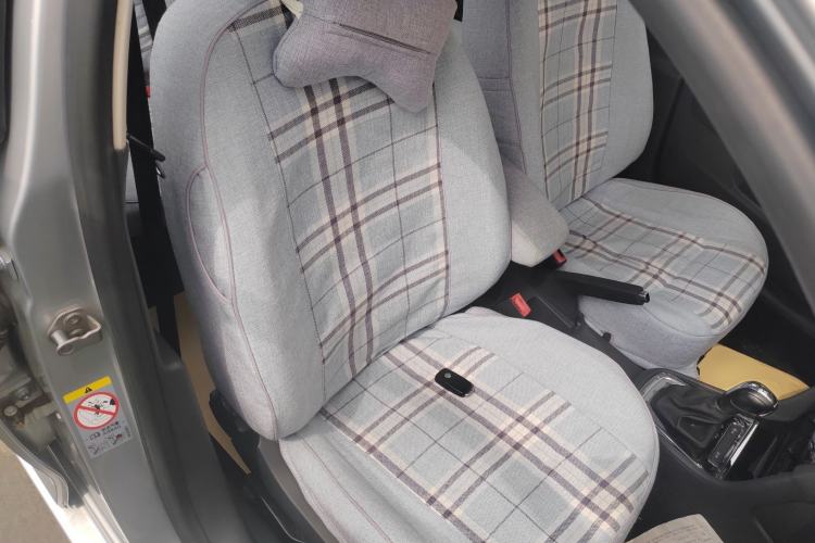 Used Volkswagen Bora 2014 1.6L Automatic Fashion Model Right Front Seat