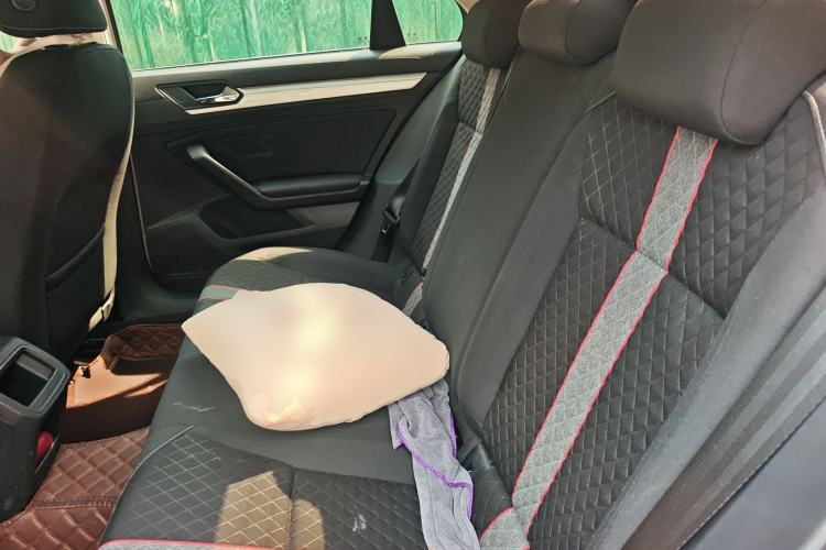 Used Volkswagen Lamando 2019 230TSI DSG Fashion Edition China V Standard Left Rear Seat