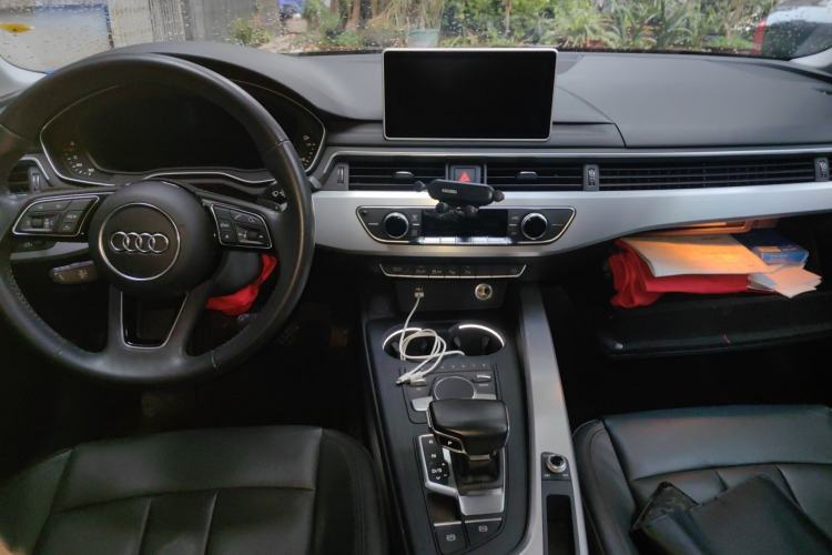 Used Audi A4L 2019 40 TFSI Fashion Edition China VI Emission Standard
