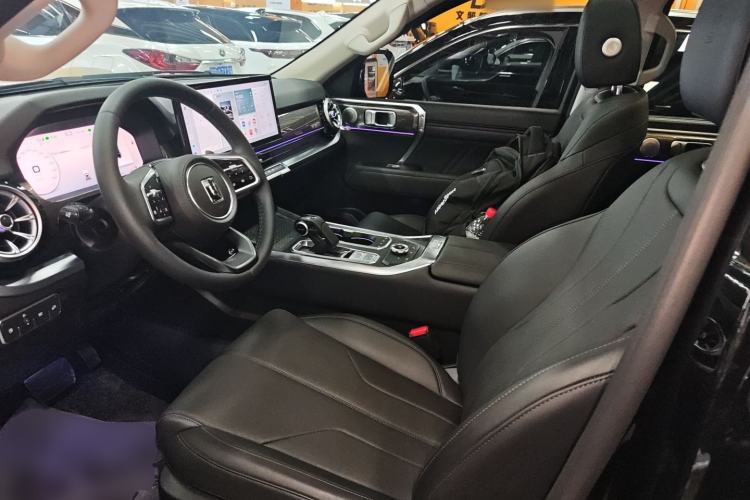 Used Tank 400 New Energy 2024 Hi4-T Off-Road Edition Left Front Seat