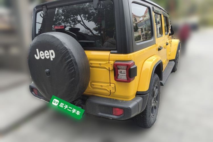 Used Jeep Wrangler 2019 2.0T Sahara Four-Door Version China VI Emission Standard
