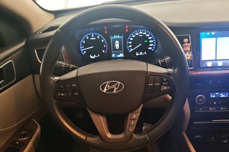 Used Hyundai Mistra 2014 1.8L Automatic Deluxe DLX Model Steering Wheel