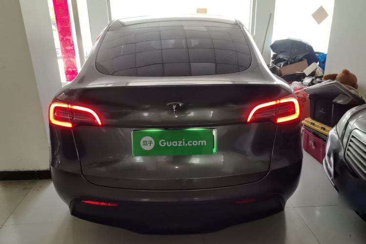 Used Tesla Model Y 2022 Long-Range All-Wheel-Drive Version
