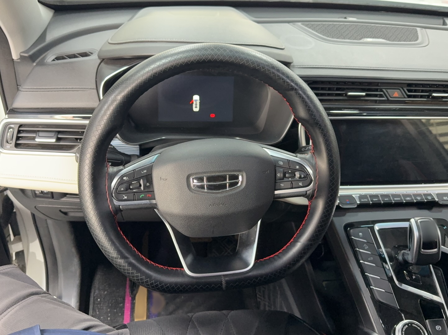 Geely Auto Emgrand X7 Sport 2022 Boyue X 1.8TD DCT ZhiZun Edition — снимка 7