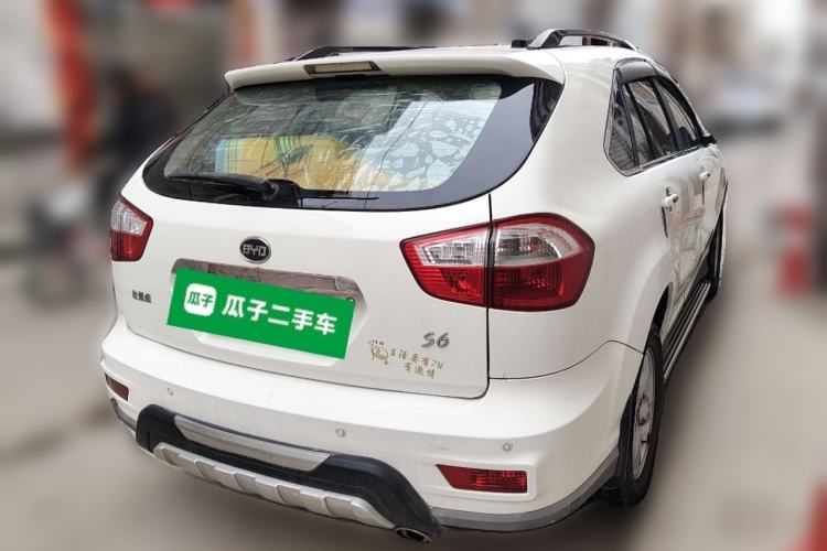Used BYD S6 2011 2.0L Manual Luxury Version