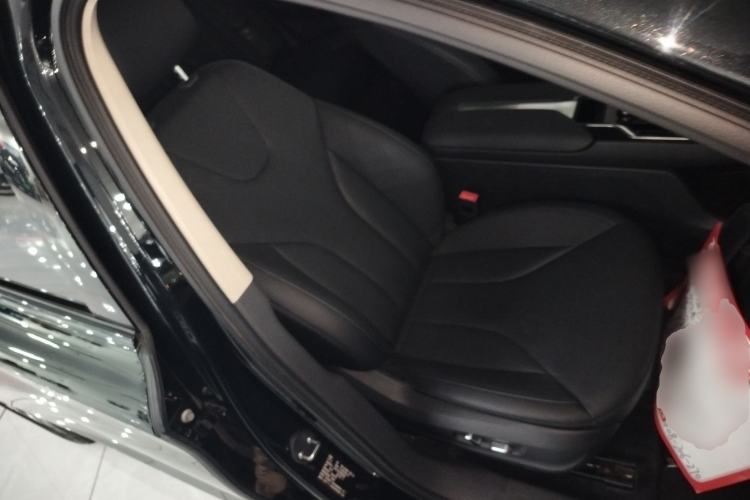 Used Hongqi E-QM5 2024 610 km PLUS