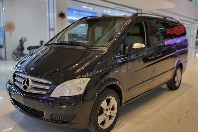 Used Mercedes-Benz Viano 2011 2.5L Navigator Edition Exterior 1