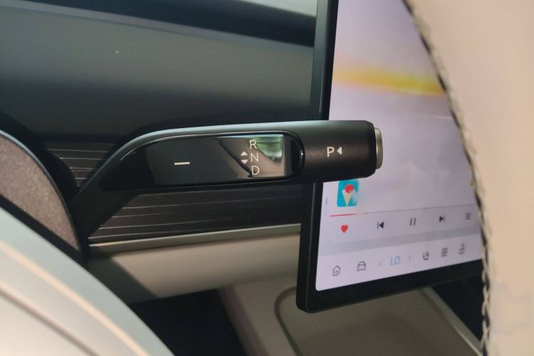 Used ONVO L60 2024 60 kWh Rear-Drive Version
