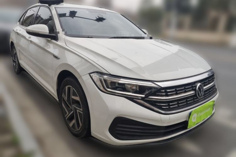 Used Volkswagen Sagitar 2023 300TSI DSG Flyover Edition Front Right 45 Deg