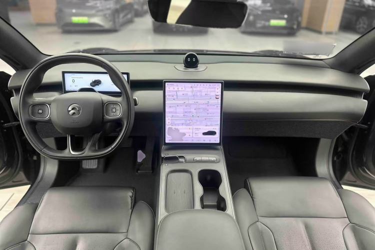 Used Nio ET5T 2023 100kWh Touring Center Console