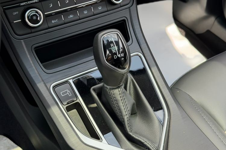 Used Geely Auto Vision 2020 Revised Version 1.5L CVT Asian Games Edition Interior 2