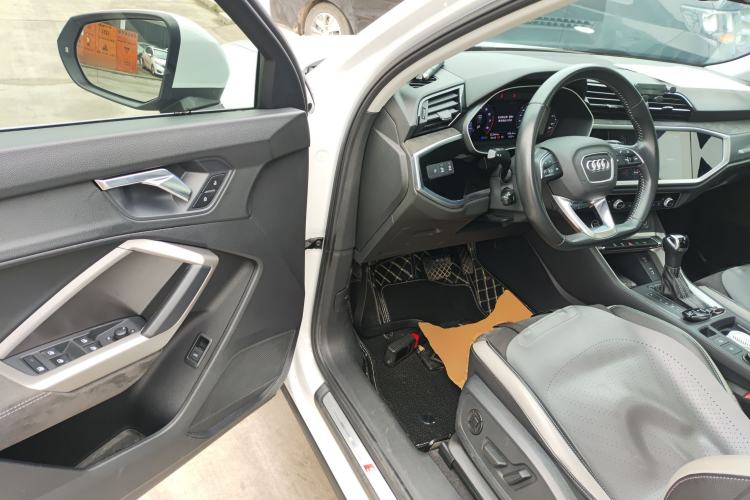 Used Audi Q3 2021 35 TFSI Fashion Dynamic Model