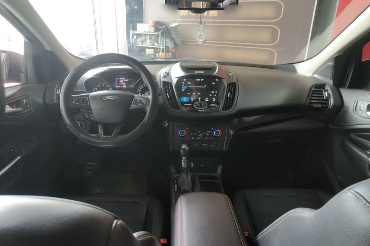 Used Ford Kuga 2017 EcoBoost 245 Four-Wheel-Drive Sport Model Center Console