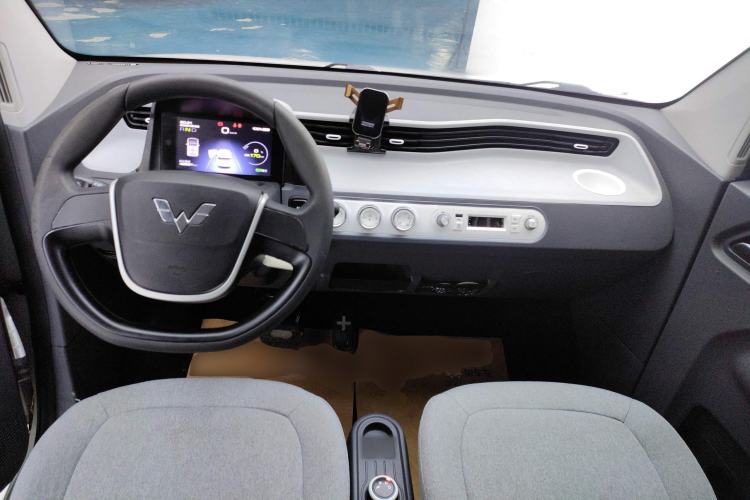 Used Wuling Hongguang MINIEV 2022 Macaron Premium Model – Lithium Iron Phosphate