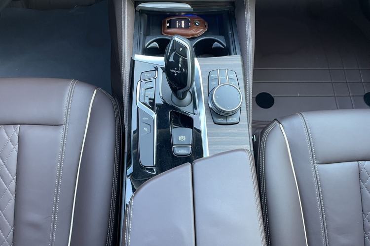 Used BMW 5 Series New Energy 2020 Mileage Upgrade Version 530Le Luxury Package