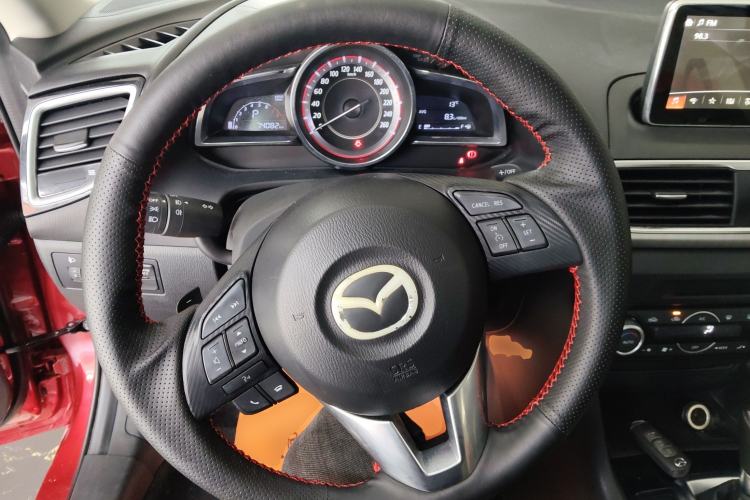 Used Mazda Mazda 3 Axela 2016 Sedan 2.0L Automatic Sport Model
