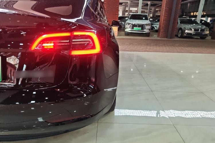 Used Tesla Model 3 2022 Rear-Wheel-Drive Version
