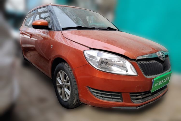 Used Skoda Fabia 2014 1.4L Manual Crystal Edition
