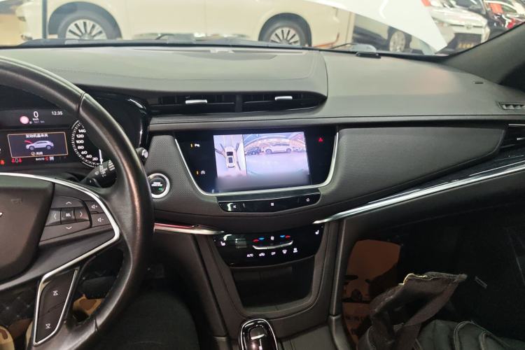 Used Cadillac XT5 2020 28T Four-Wheel Drive Luxury Version Center Console